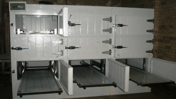 Камера холодильна для моргу на дев'ять місць